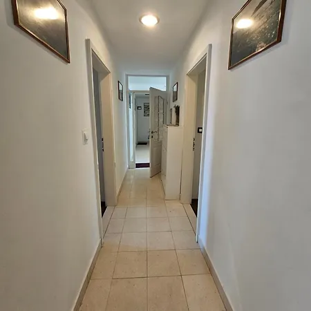 At Stegic Apartment