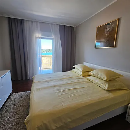 Apartment At Stegic Tisno